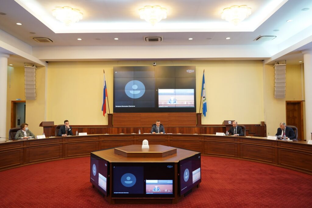 1,3 млрд рублей будет выделено в 2021 году в Иркутской области на закупку оборудования для медучреждений в небольших поселениях