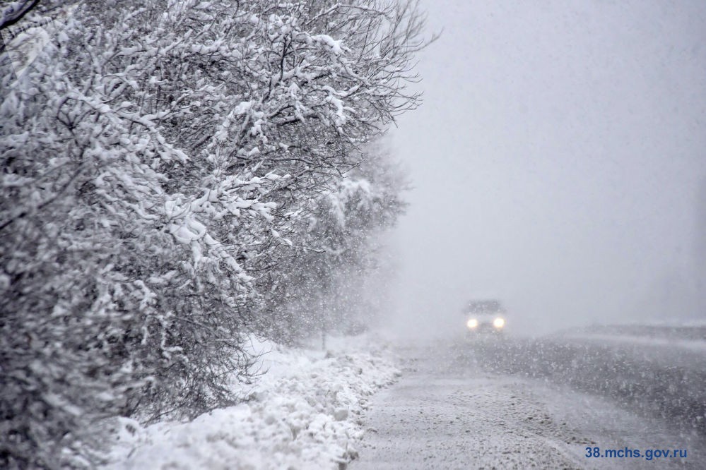 Сильный снег ожидается в Иркутском, Шелеховском и Слюдянском районах 21 апреля